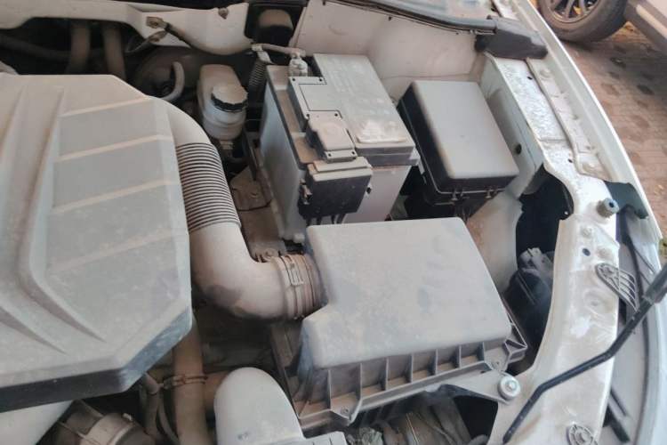 Used Bestune B30 2016 1.6L manual Comfort trim level Engine Bay Left