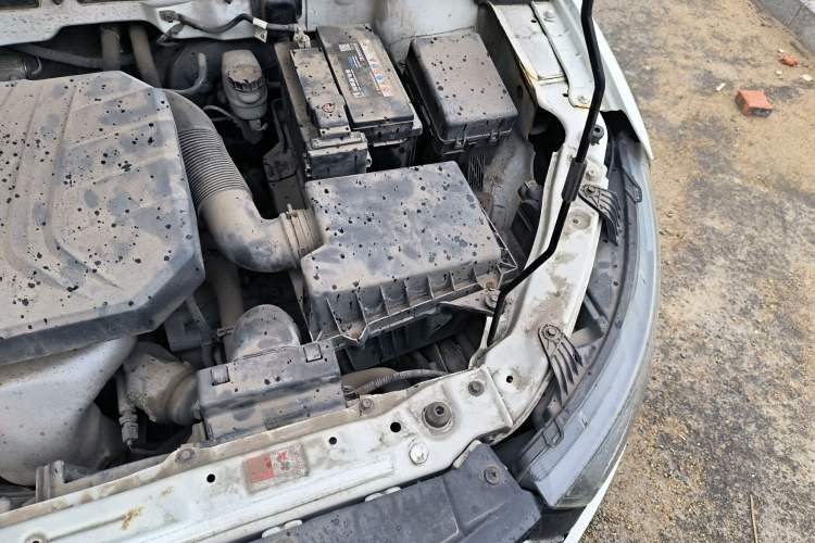 Used Bestune B30 2016 1.6L manual luxury version Engine Bay Left