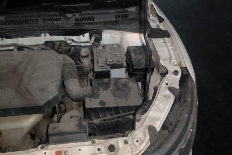 Used Bestune B30 2016 1.6L manual luxury version Engine Bay Left