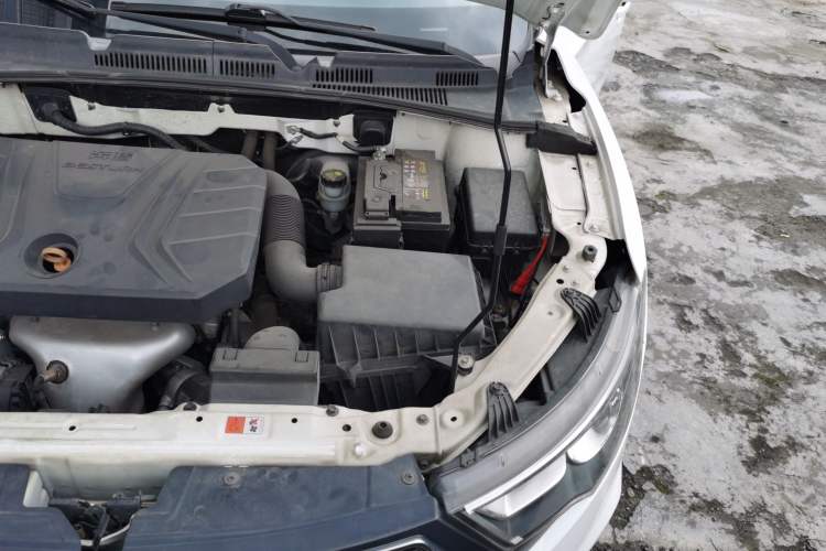 Used Bestune B30 2016 1.6L manual luxury version Engine Bay Left