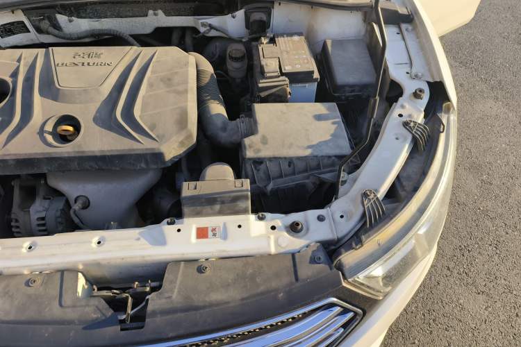 Used Bestune B30 2016 1.6L manual luxury version Engine Bay Left