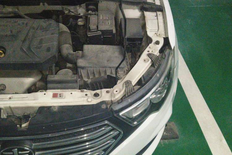 Used Bestune B30 2016 1.6L Automatic 10th Anniversary Edition Engine Bay Left