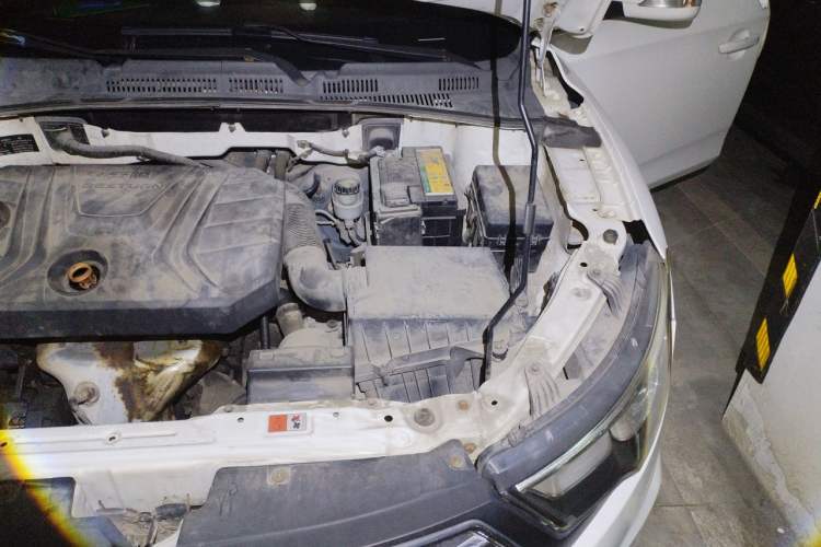 Used Bestune B30 2016 1.6L Automatic 10th Anniversary Edition Engine Bay Left