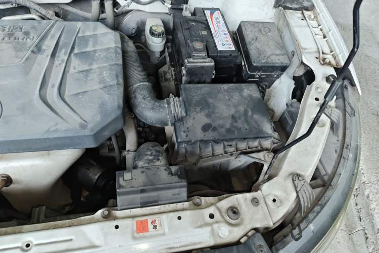 Used Bestune B30 2016 1.6L manual luxury version Engine Bay Left