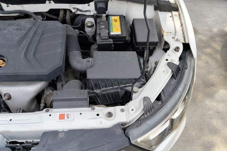 Used Bestune B30 2016 1.6L manual luxury version Engine Bay Left