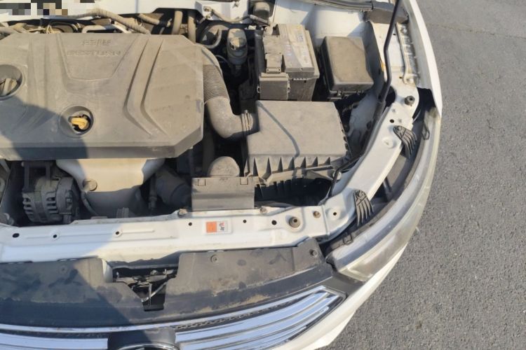 Used Bestune B30 2016 1.6L manual luxury version Engine Bay Left