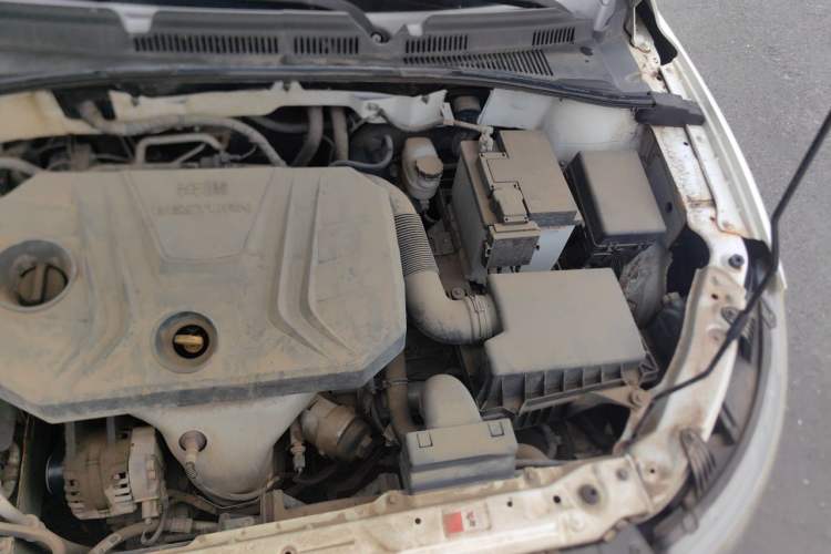 Used Bestune B30 2016 1.6L manual luxury version Engine Bay Left