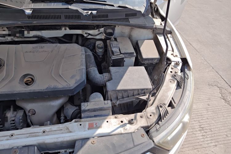 Used Bestune B30 2016 1.6L manual luxury version Engine Bay Left