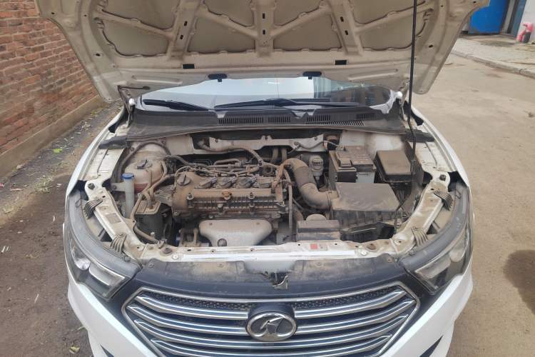 Used Bestune B30 2016 1.6L manual luxury version Engine Bay