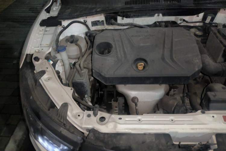 Used Bestune B30 2016 1.6L manual luxury version Engine Bay Right