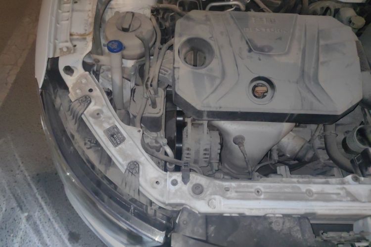 Used Bestune B30 2016 1.6L Automatic Luxury Model Engine Bay Right