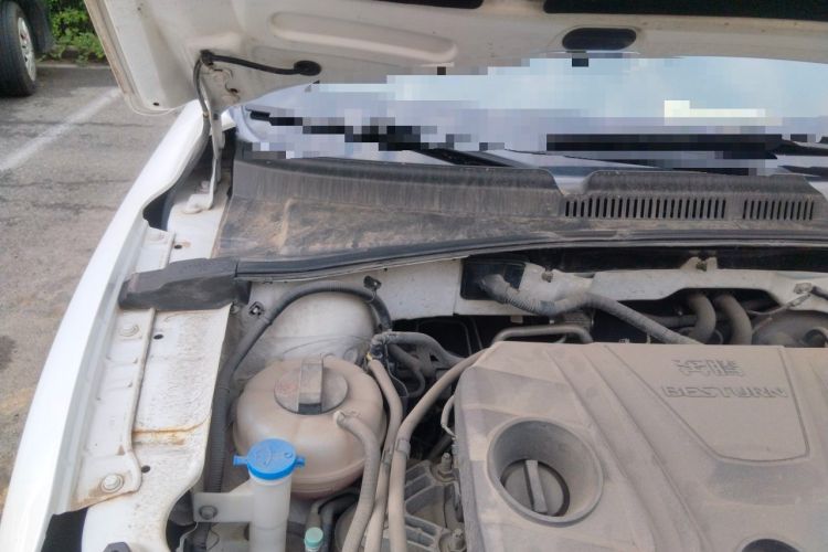Used Bestune B30 2016 1.6L manual luxury version Engine Bay Right
