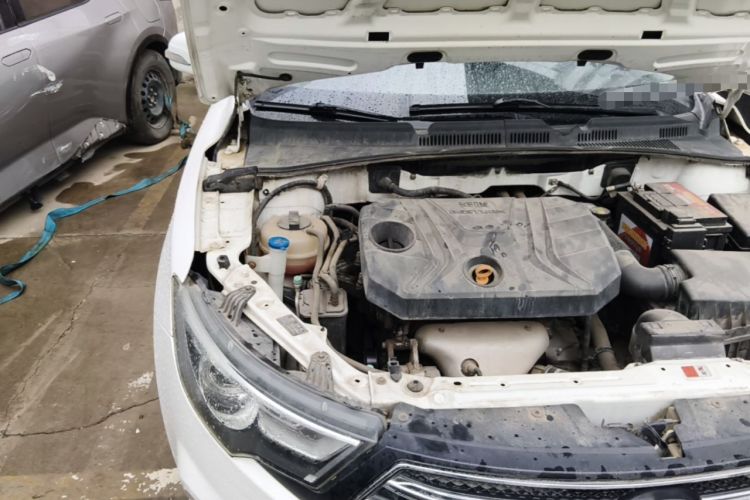 Used Bestune B30 2016 1.6L manual luxury version Engine Bay Right