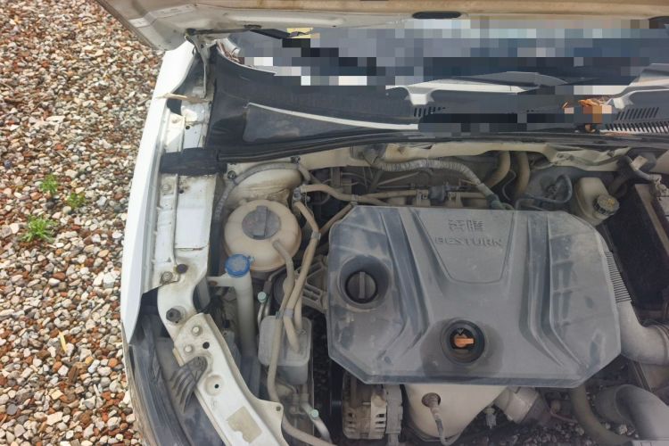 Used Bestune B30 2016 1.6L manual luxury version Engine Bay Right