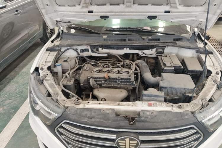 Used Bestune B30 2016 1.6L manual Comfort trim level Engine Bay Right