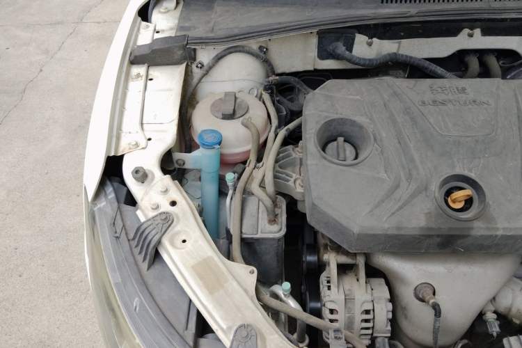 Used Bestune B30 2016 1.6L Manual Premium Edition Engine Bay Right