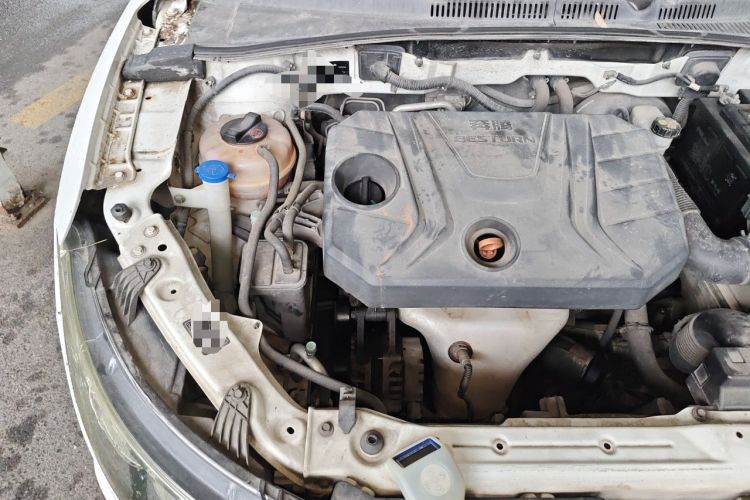 Used Bestune B30 2016 1.6L manual luxury version Engine Bay Right
