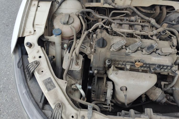 Used Bestune B30 2016 1.6L manual luxury version Engine Bay Right