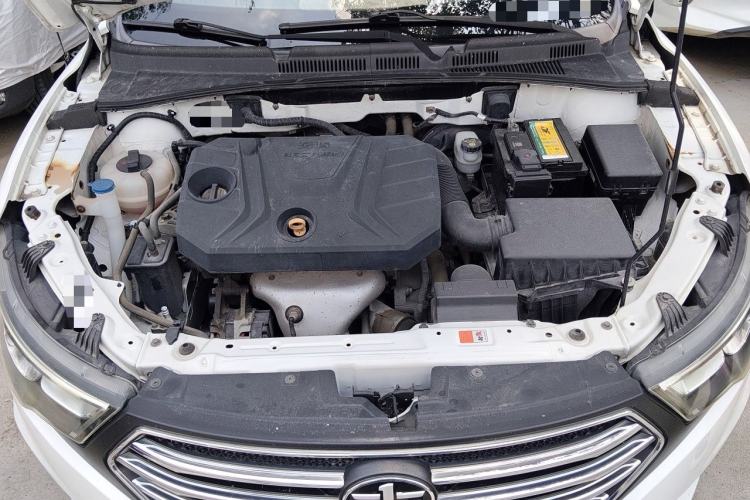 Used Bestune B30 2016 1.6L manual luxury version Engine Bay