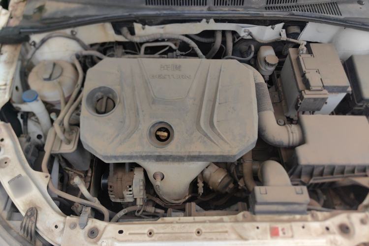 Used Bestune B30 2016 1.6L manual luxury version Engine Bay