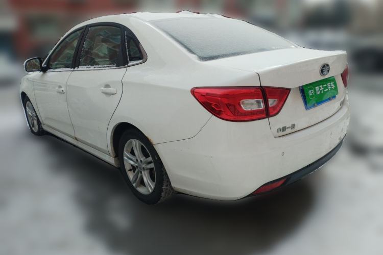 Used Bestune B30 2016 1.6L manual luxury version Exterior 2