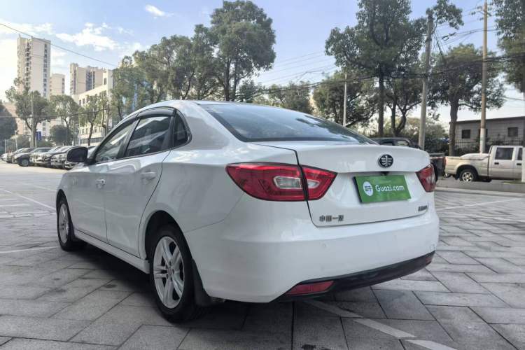 Used Bestune B30 2016 1.6L Automatic Luxury Model Exterior 2
