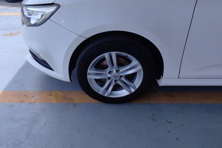Used Bestune B30 2016 1.6L Automatic Luxury Model Exterior 4