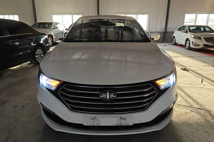 Used Bestune B30 2016 1.6L Automatic 10th Anniversary Edition Front