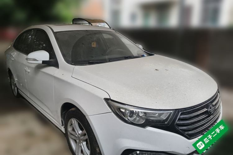 Used Bestune B30 2016 1.6L manual luxury version Front Right 45 Deg