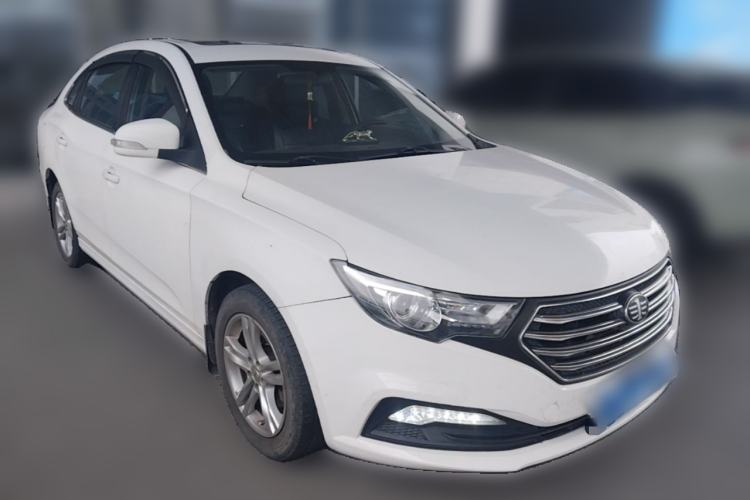 Used Bestune B30 2016 1.6L manual luxury version Front Right 45 Deg