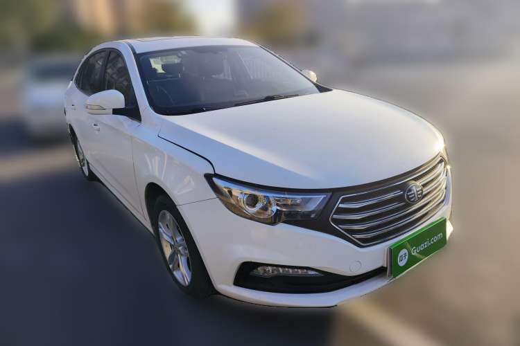 Used Bestune B30 2016 1.6L manual luxury version Front Right 45 Deg