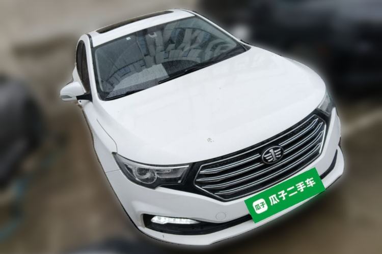 Used Bestune B30 2016 1.6L manual luxury version Front Right 45 Deg