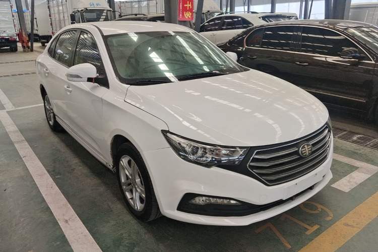 Used Bestune B30 2016 1.6L manual Comfort trim level Front Right 45 Deg