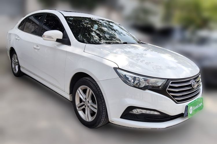 Used Bestune B30 2016 1.6L manual luxury version Front Right 45 Deg