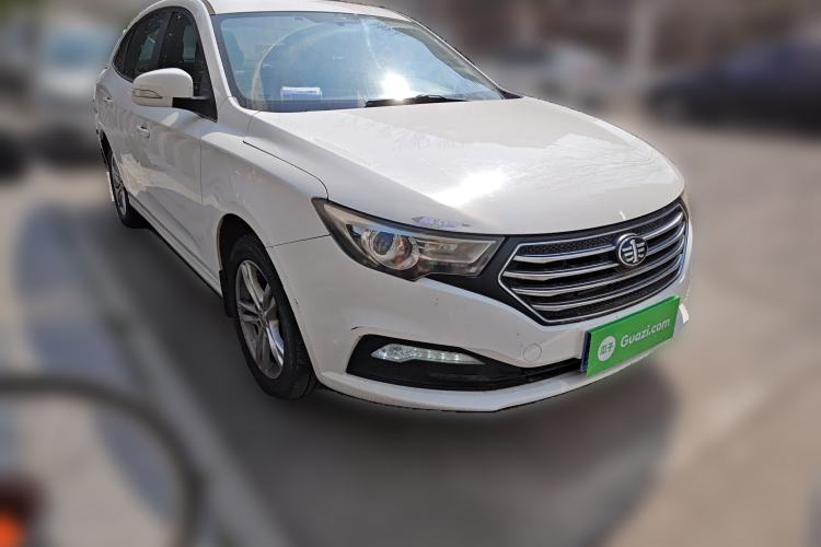 Used Bestune B30 2016 1.6L manual luxury version Front Right 45 Deg