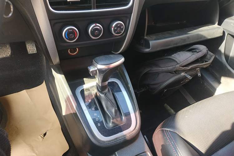 Used Bestune B30 2016 1.6L Automatic Luxury Model Gear Lever