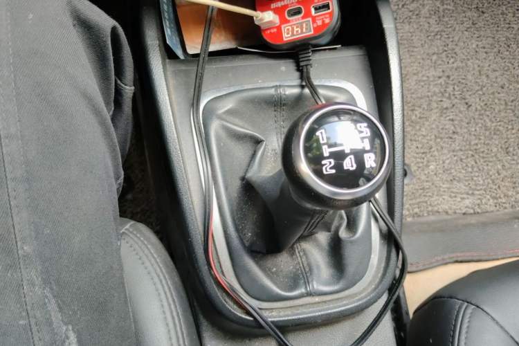 Used Bestune B30 2016 1.6L Manual Premium Edition Gear Lever