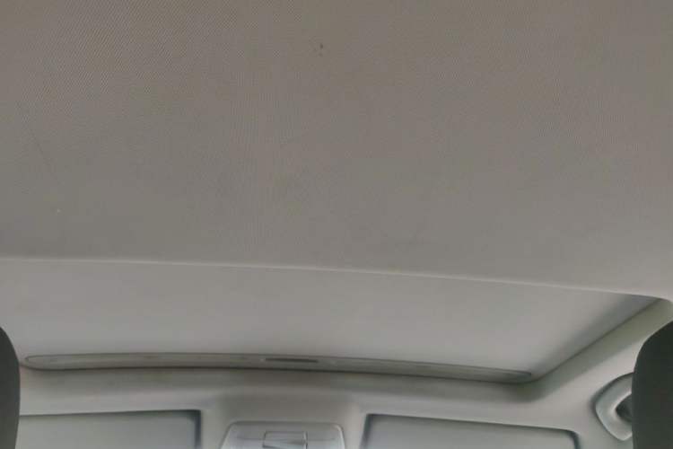 Used Bestune B30 2016 1.6L manual luxury version Headliner
