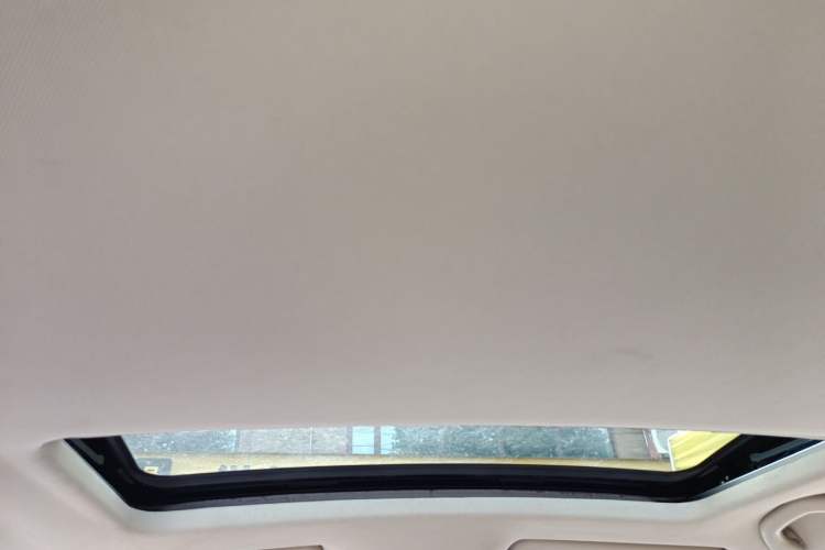 Used Bestune B30 2016 1.6L Automatic Luxury Model Headliner