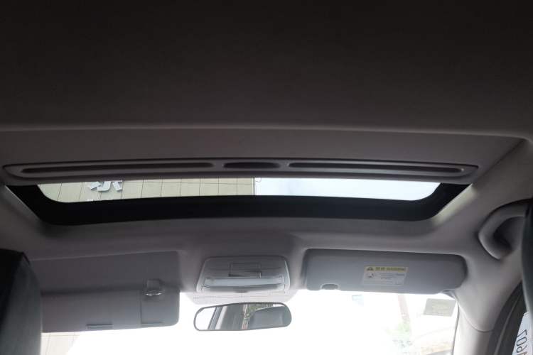 Used Bestune B30 2016 1.6L Automatic Luxury Model Headliner