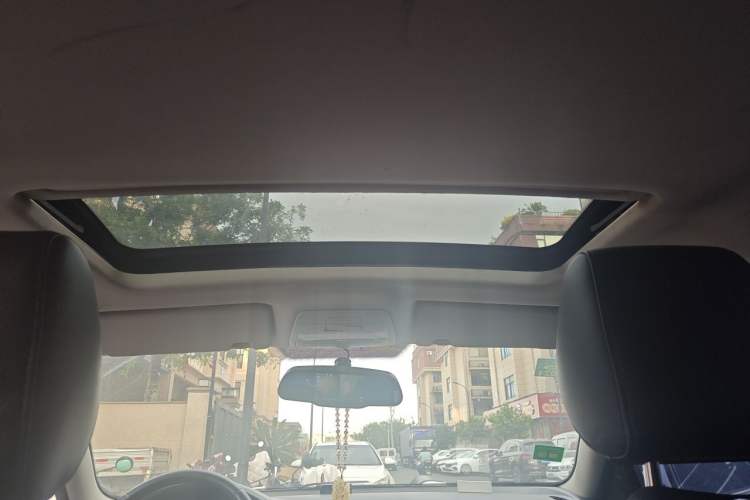 Used Bestune B30 2016 1.6L manual luxury version Headliner