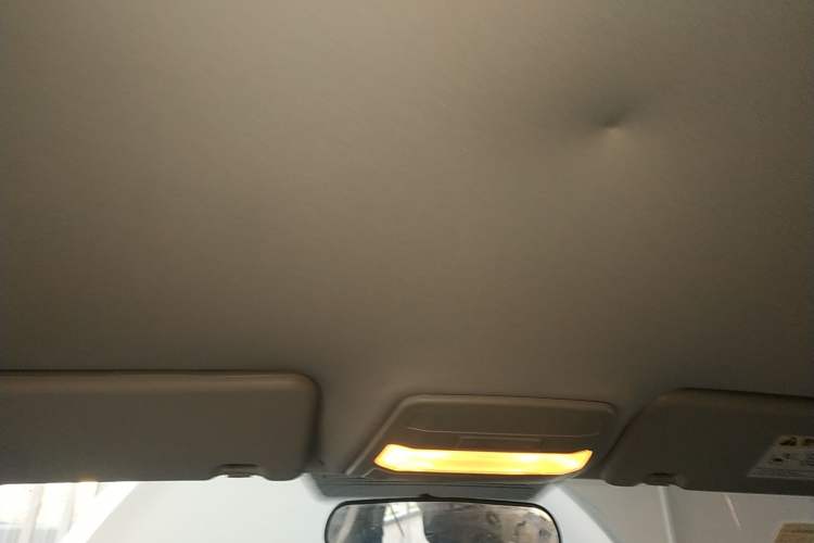 Used Bestune B30 2016 1.6L manual Comfort trim level Headliner