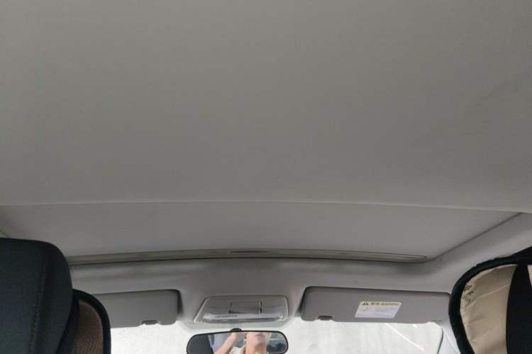 Used Bestune B30 2016 1.6L manual luxury version Headliner