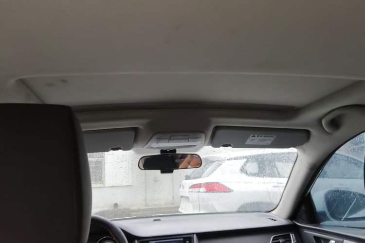 Used Bestune B30 2016 1.6L manual luxury version Headliner