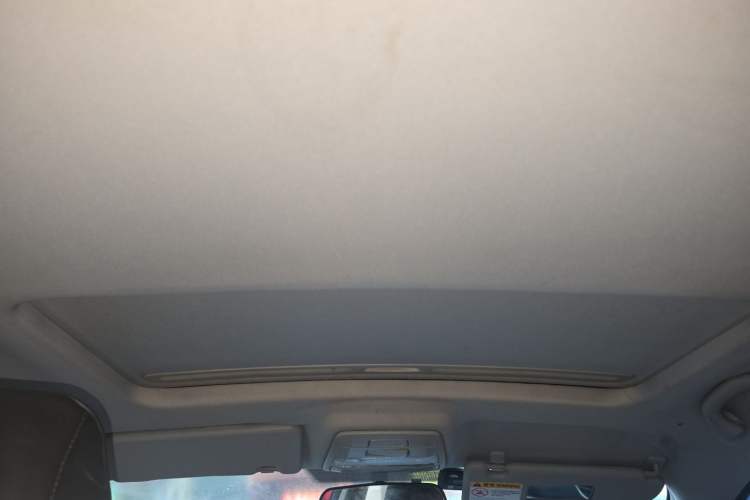 Used Bestune B30 2016 1.6L Automatic Luxury Model Headliner