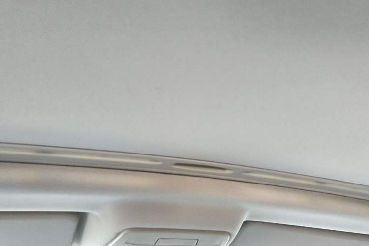 Used Bestune B30 2016 1.6L Automatic Luxury Model Headliner
