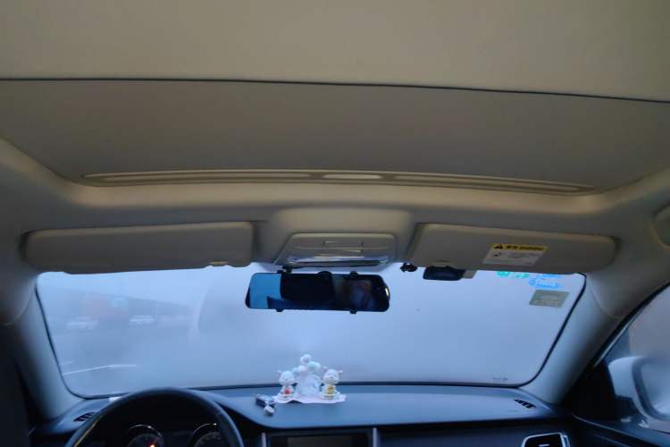 Used Bestune B30 2016 1.6L Automatic Luxury Model Headliner