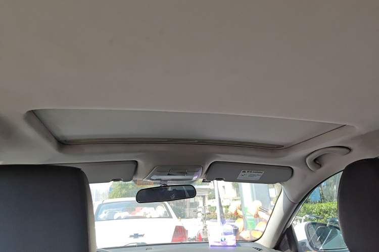 Used Bestune B30 2016 1.6L manual luxury version Headliner