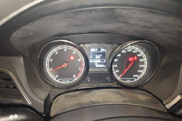 Used Bestune B30 2016 1.6L manual luxury version Instrument Cluster