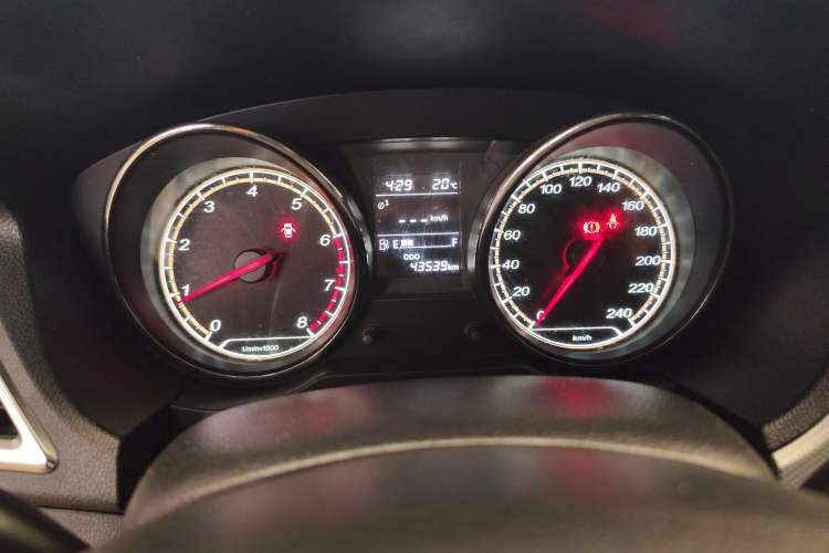 Used Bestune B30 2016 1.6L manual luxury version Instrument Cluster